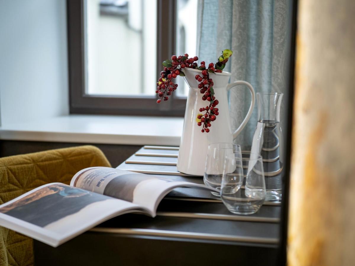 Kirchenwirt Hotel *